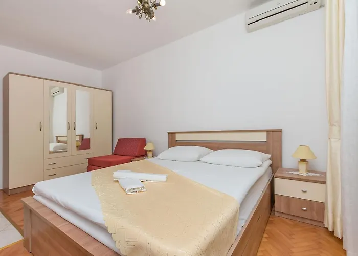 Kate Apartman